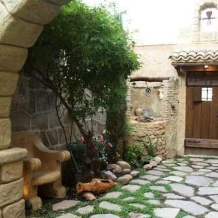 Casa rural A La Sombra De La Torre